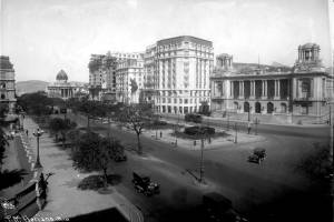 Praça Marechal Floriano 1911, Augusto Malta