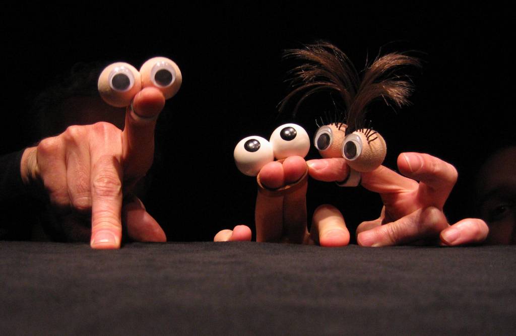 Marionetes com dedos