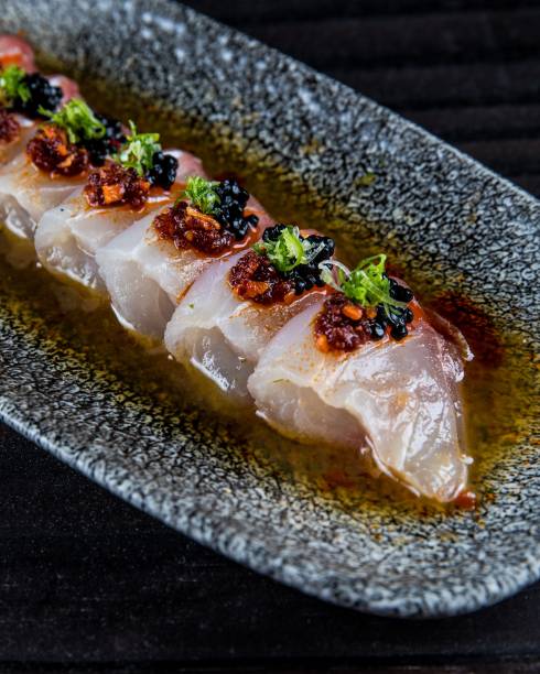 Naga: tataki de peixe branco