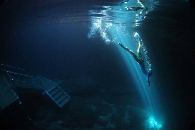 O que fazer na Flórida: dá para entender a beleza de Devil’s Den Spring.