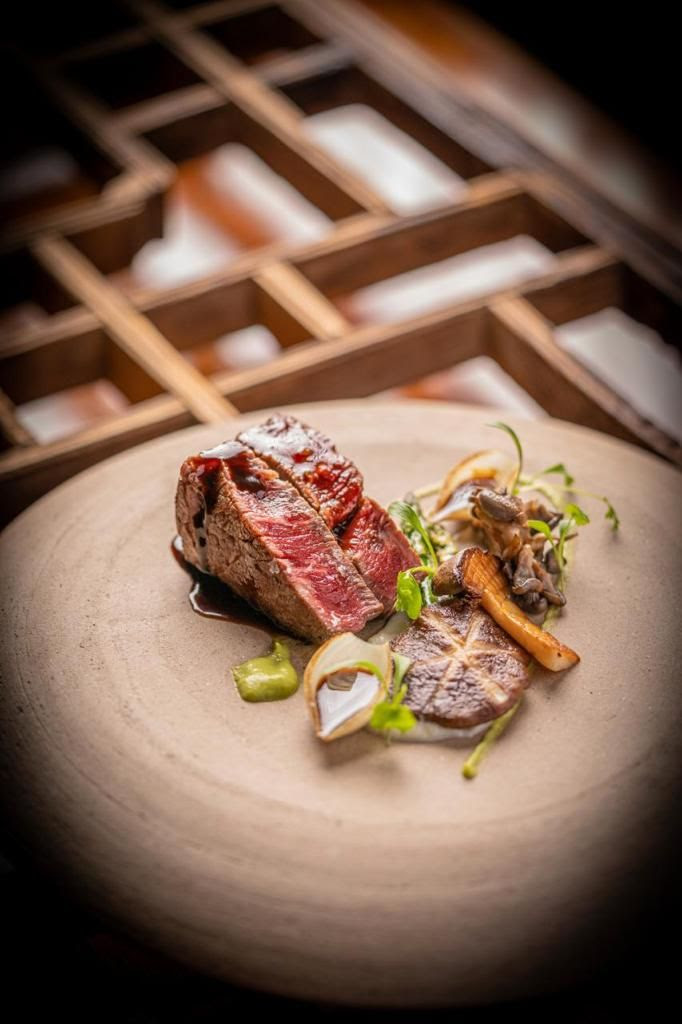 unnamed (12) Wagyu com palmito, shitake, shimeji, aspargos e eryngui: em cartaz no Mee