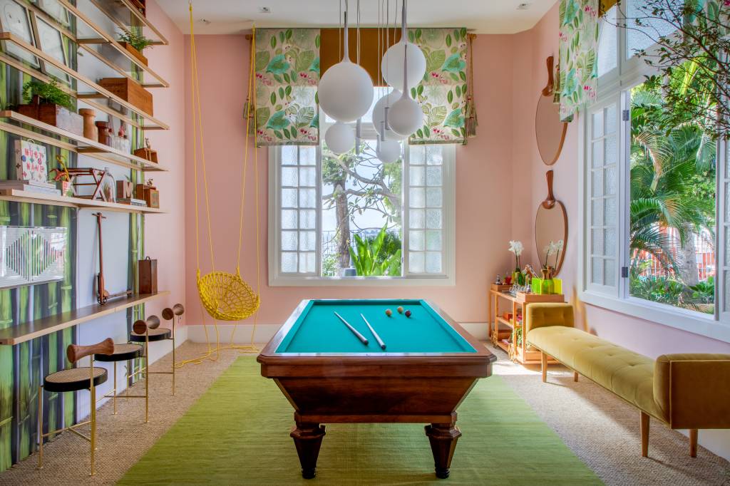2-Cristiana-Mascarenhas-e-Mariana-Mascarenhas-CASACOR_Rio_2019 Sala de Bilhar - Cristina Macarenhas e Marina Macarenhas. CASACOR Rio de Janeiro 2019.