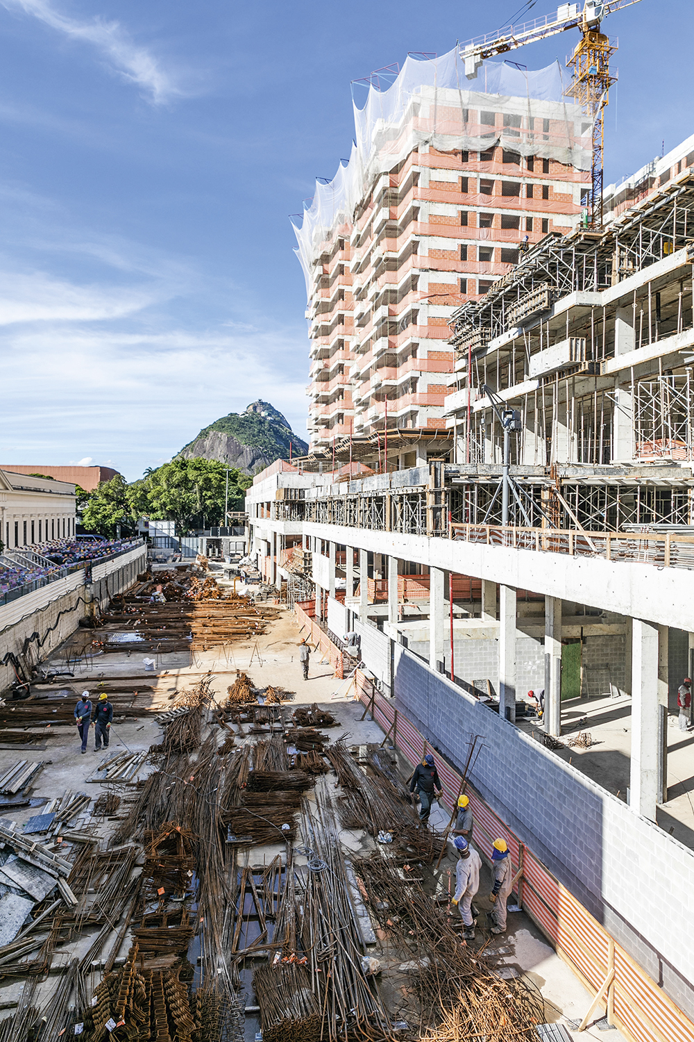 Lançamentos a todo vapor: quatro novos prédios sobem em Botafogo -