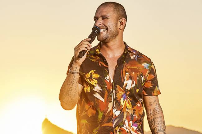 Diogo Nogueira sobe ao palco do Vivo Rio com o projeto Samba de Verão