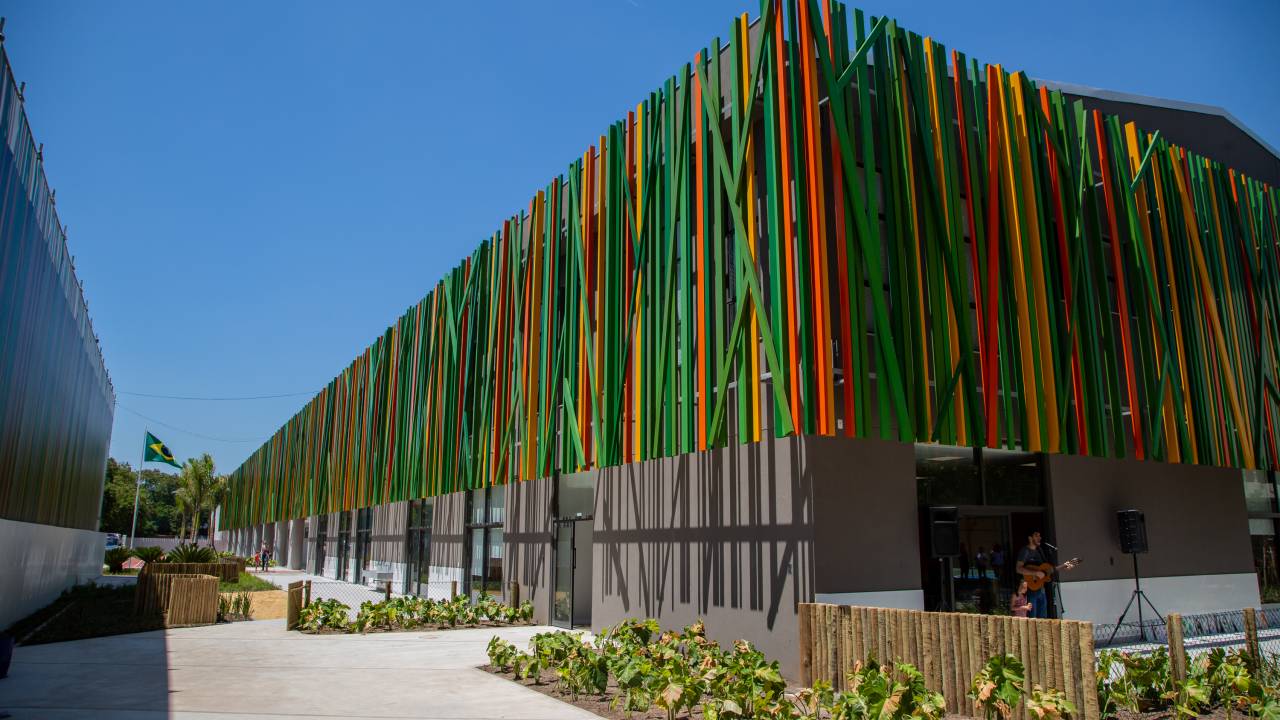 Fachada da Escola Eleva da Barra da Tijuca