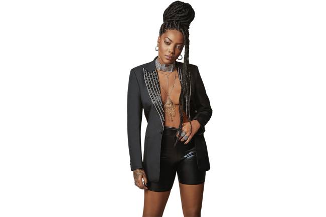 "Os racistas não conseguem aceitar que cheguei ao topo", diz Ludmilla