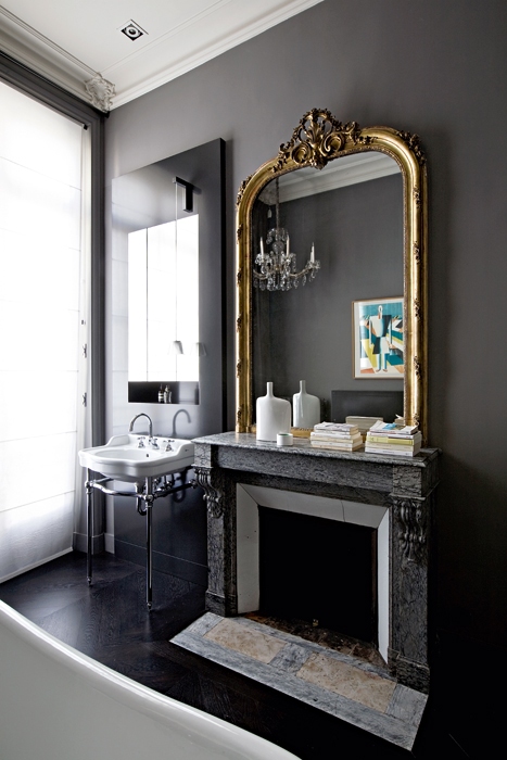 Banheiros clássicos voltam à decoração mais elegantes do que nunca