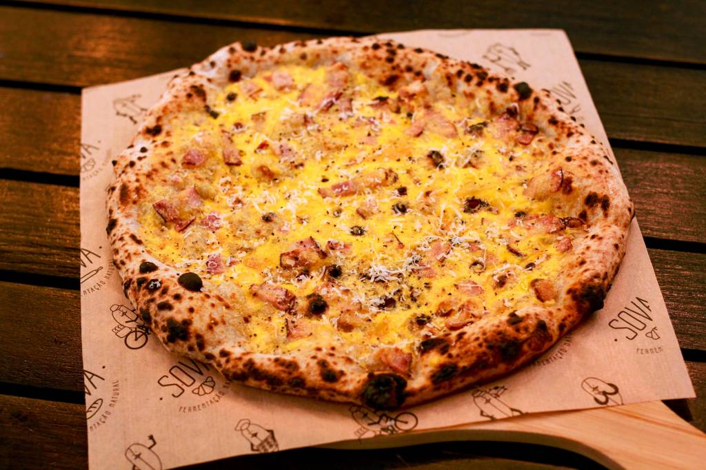 Sova: pizza carbonara