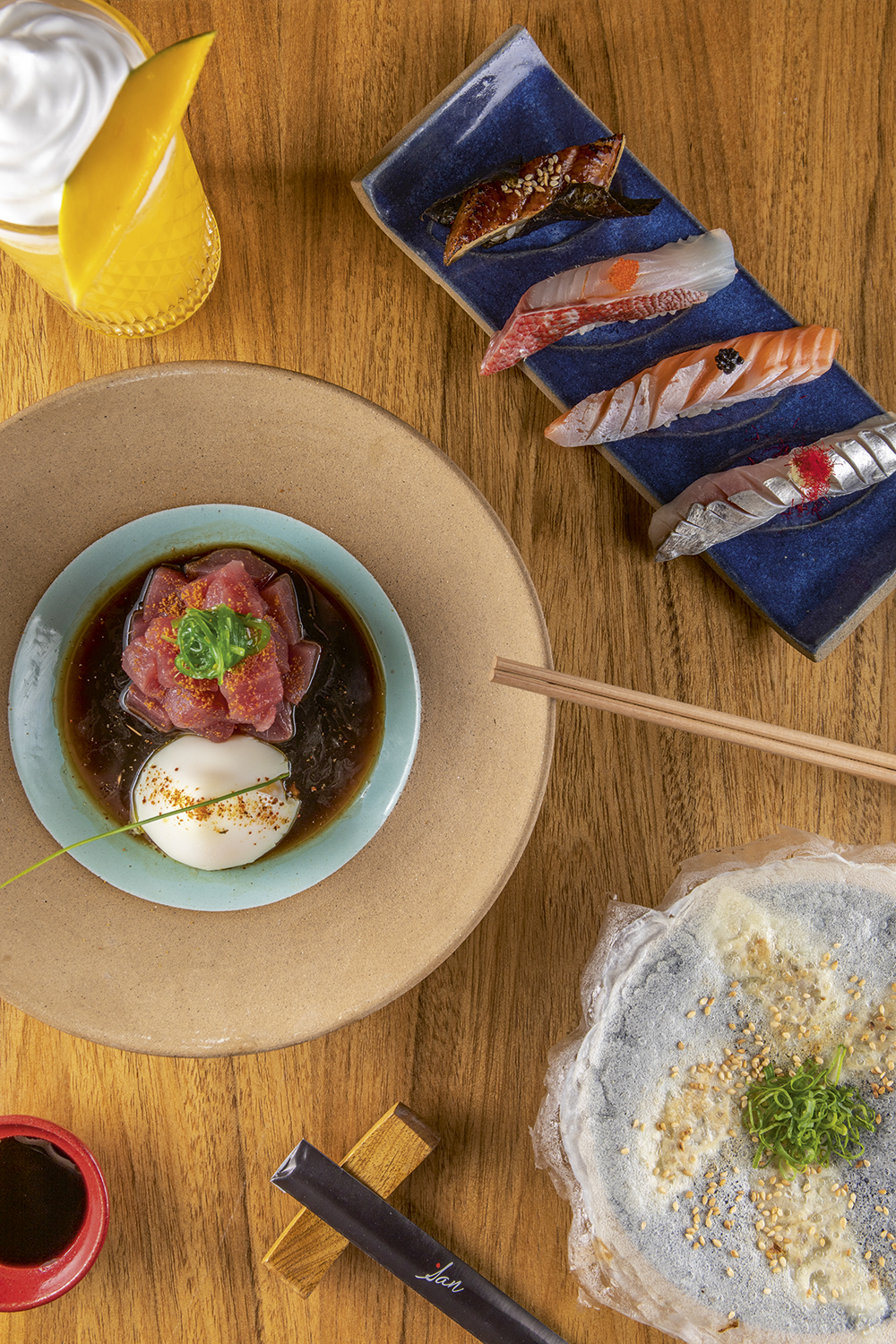 Os peixes em diferentes cortes: cozinha japonesa raiz com toda a sofisticação -