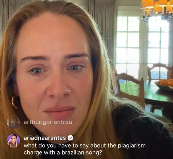 Print de tela de live da cantora Adele no Instagram