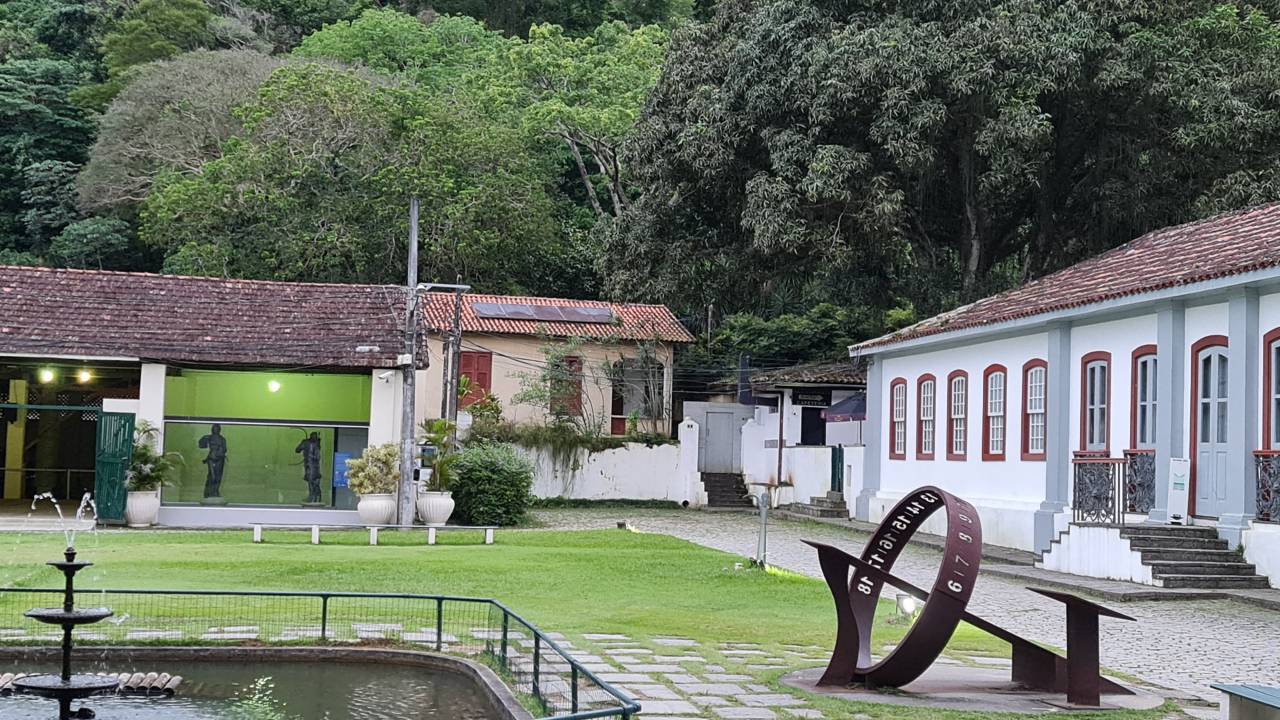 Foto mostra corredor cultural do Jardim Botânico