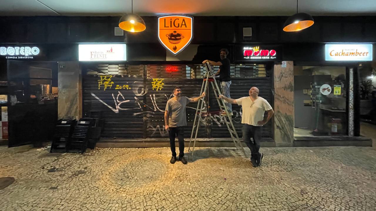 O bar Liga dos Botecos, pouco antes da inauguração: uma das novas atrações gastronômicas que estão tranformando a Travessa dos Tamoios