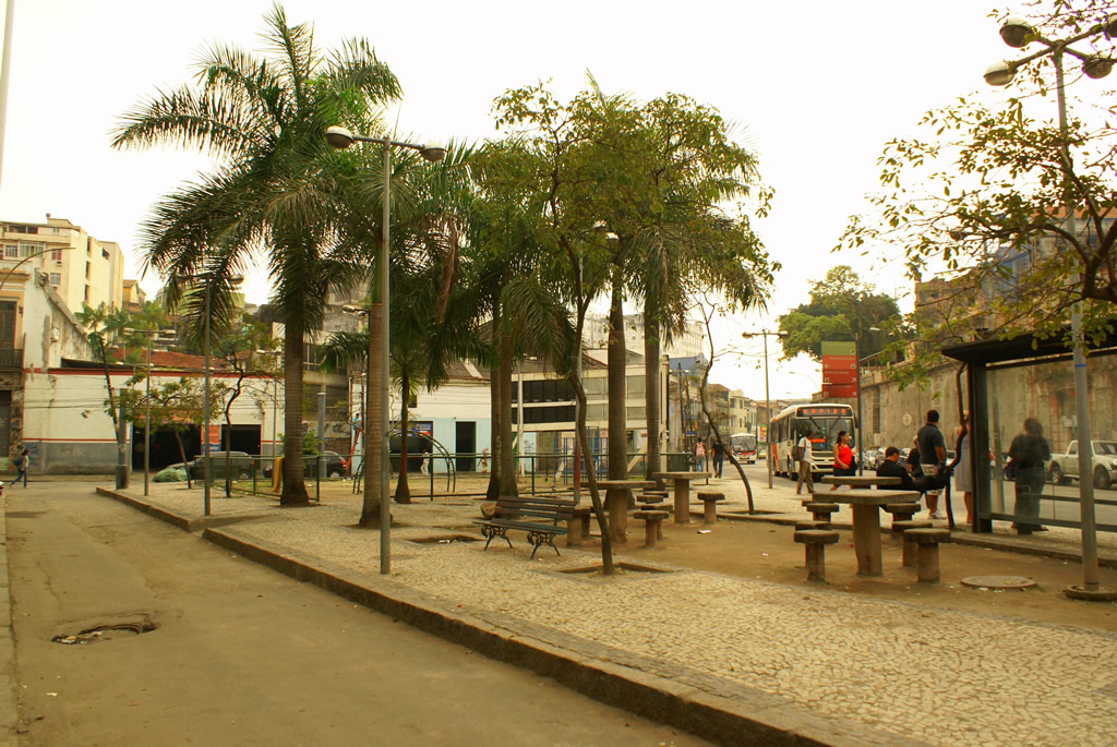 Foto mostra a Praça dos Estivadores