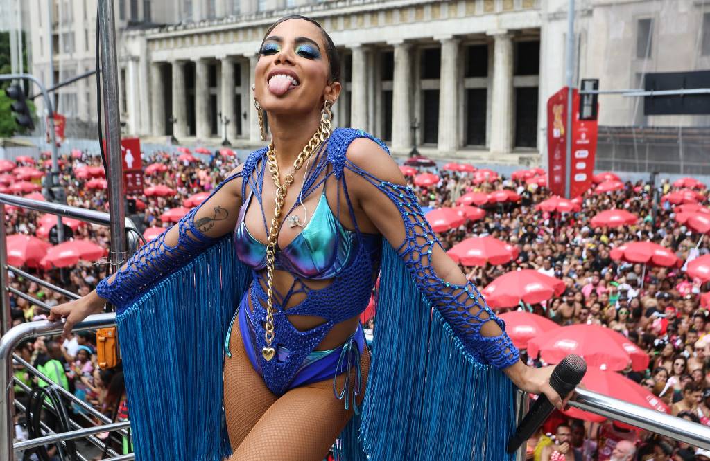 Anitta: experiência no Carnaval com a cantora é leiloada por mais de R$ 600 mil