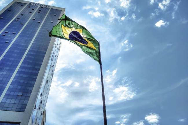 Após quatro anos de ausência, bandeiras do Brasil voltam à Princesa Isabel