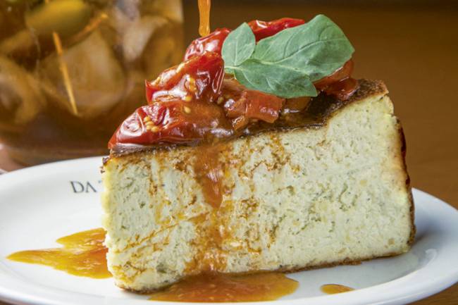 A nova casa da Da Thábata, especializada em torta basca