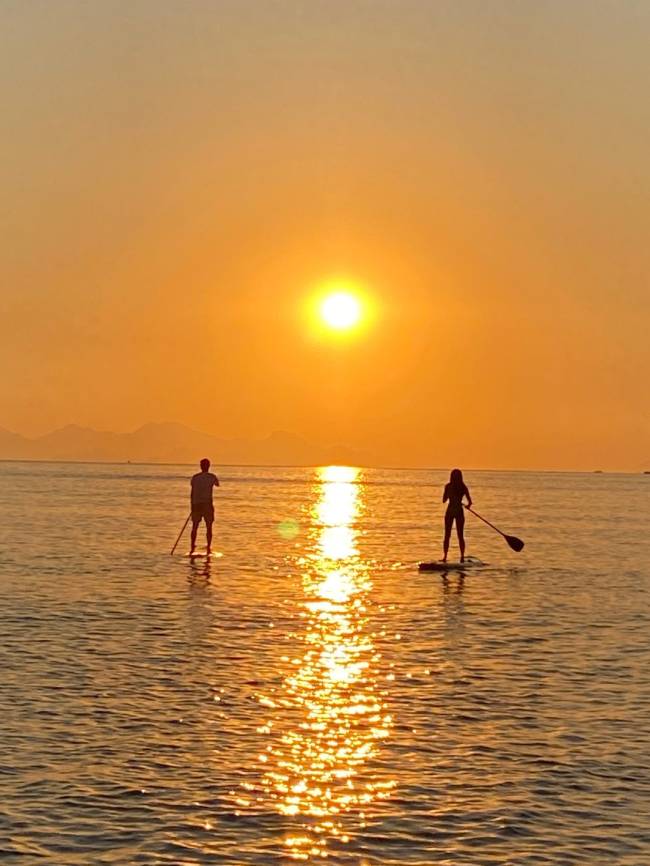 Vale o pequeno esforço de ordar 6h para ver esse visual do sol nascendo