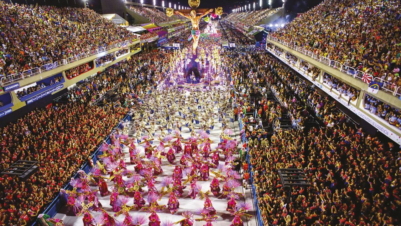 Carnabril: quarta e sexta são pontos facultativos e formam o feriadão dos desfiles no Sambódromo