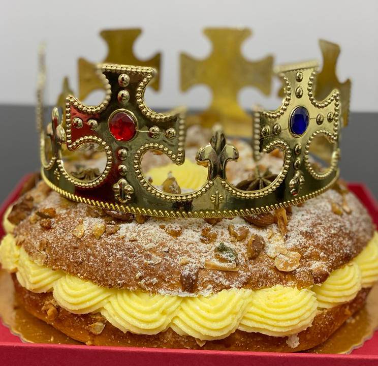 Duas Marias Atelier: bolo de reis com direito a coroa