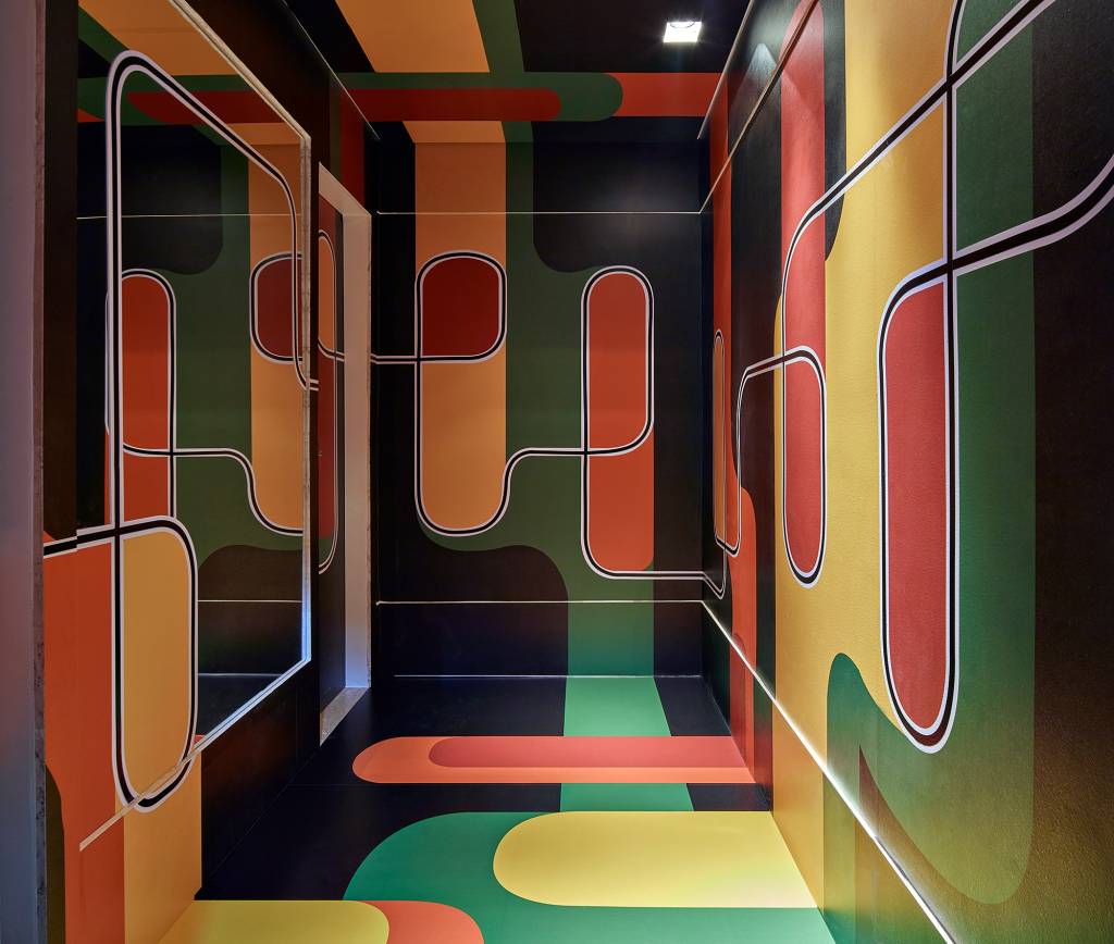 M1A8836-baixa Banheiros do Palácio, por Filipe Geraldes, Fernanda Guerra, Gabriela de Oliveira e Henrique Rangel.