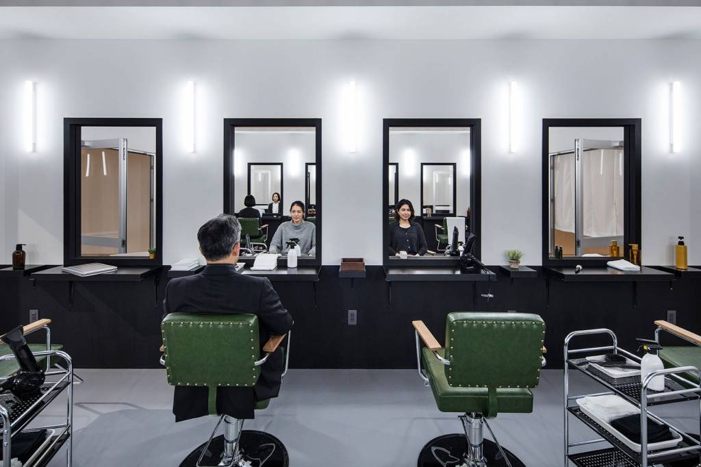 Obra "Hair Salon".
