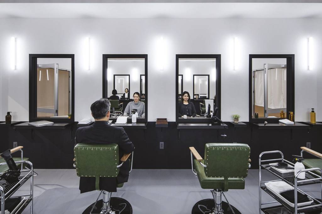 salão-2__Creditos-Guyot—Ortiz.jpg Hair Salon (2008)