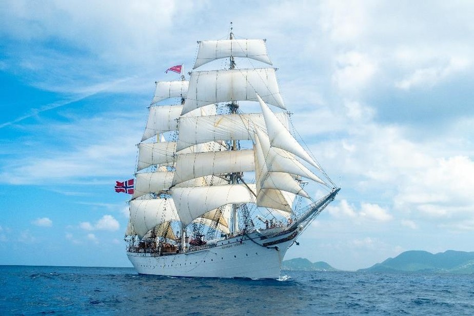 Veleiro norueguês que dá volta ao mundo atraca no Rio até dia 26