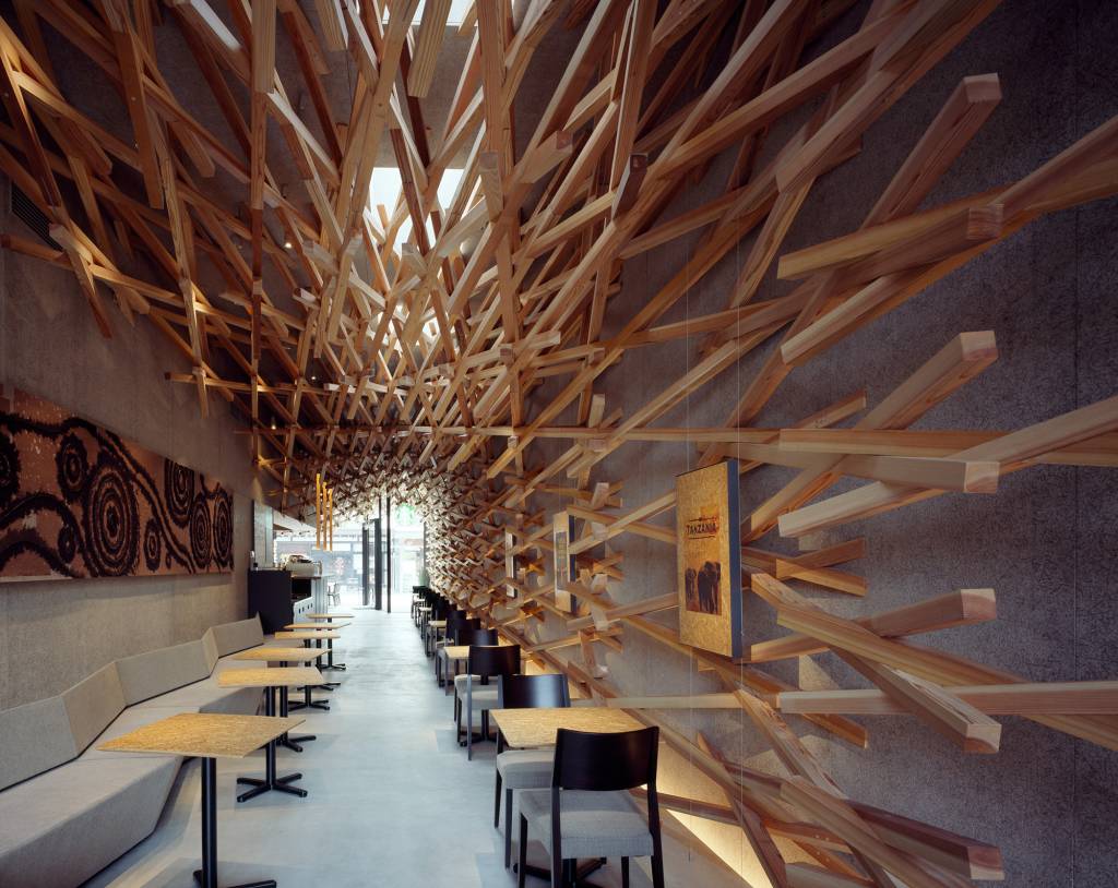 Loja do Starbucks em Fukuoka. Projeto de Kengo Kuma