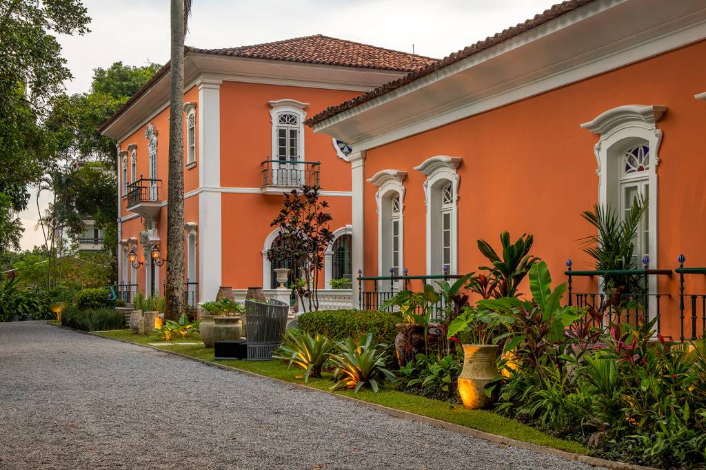 casacor rio de janeiro 2021 residencia brando barbosa sede mostra foto andre nazareth fachada jardim