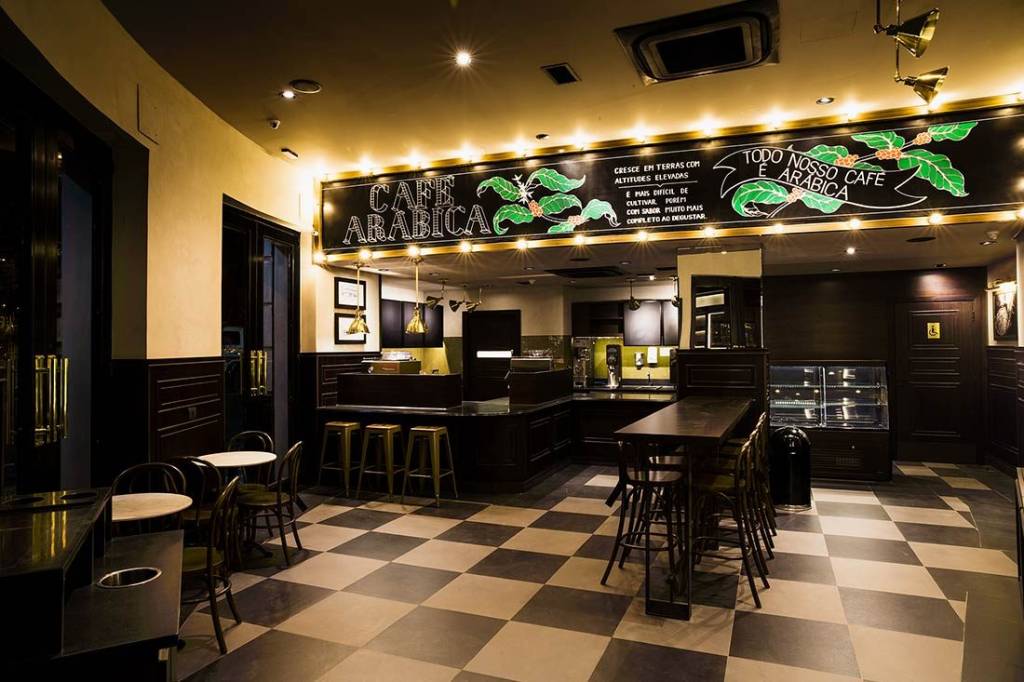 Stabucks-Cine-Odeon-01-Manufacta-Marcenaria-e-Design-1100×733-1 Starbucks cinelândia