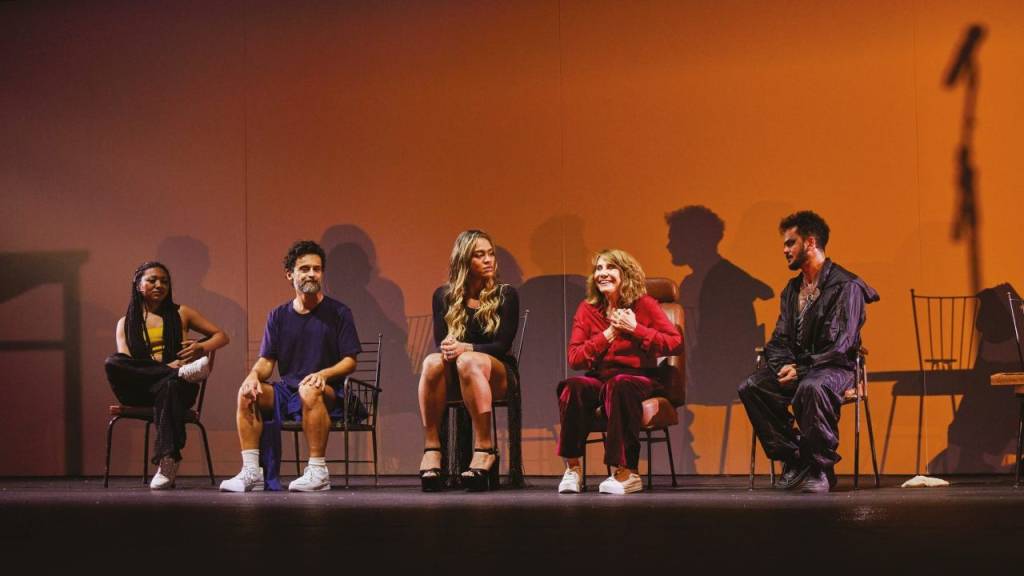 Últimos dias para assistir ao novo espetáculo de Renata Sorrah no Rio