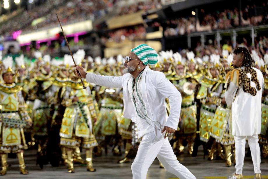 Carlinhos Brown na Mocidade Independente de Padre Miguel: hora de evocar Oxóssi