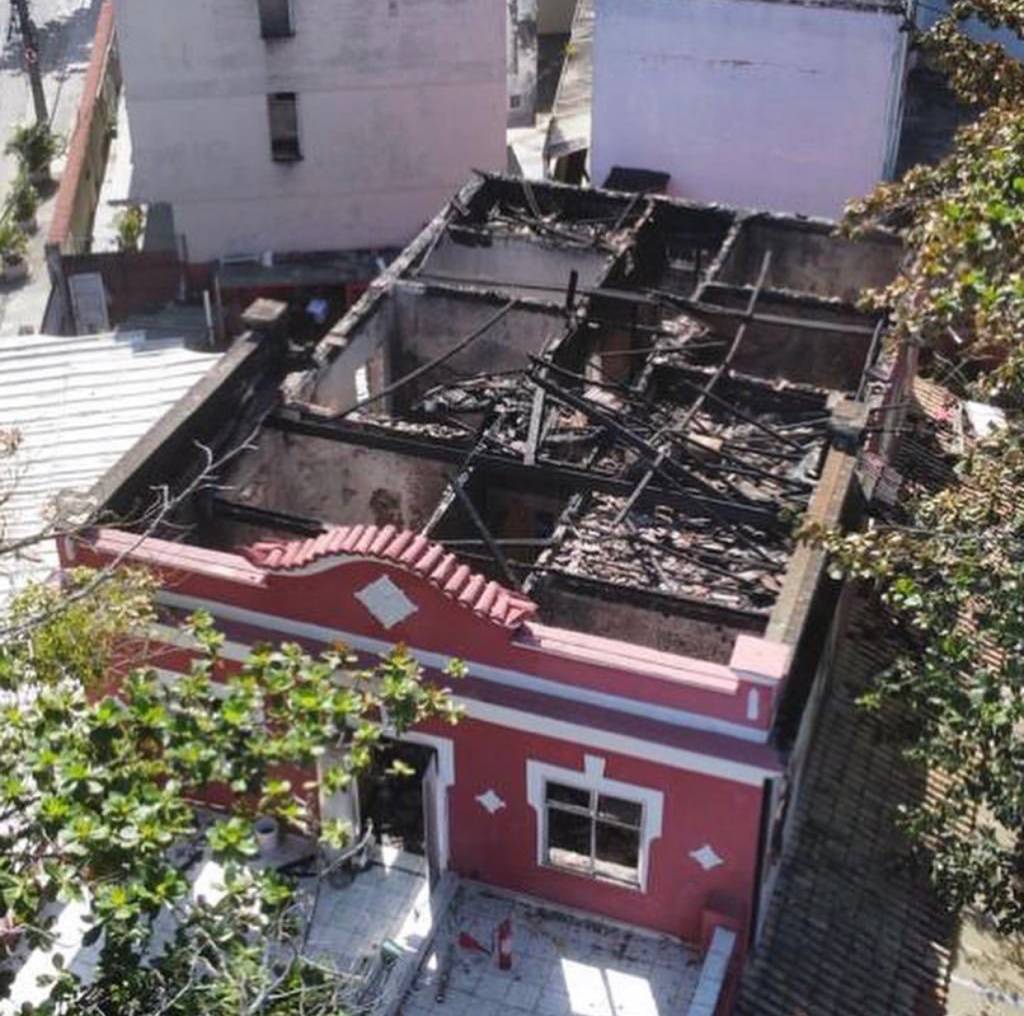 Incêndio: o segundo lugar da casa que abriga o Bar do Oswaldo foi totalmente destruído pelas chamas