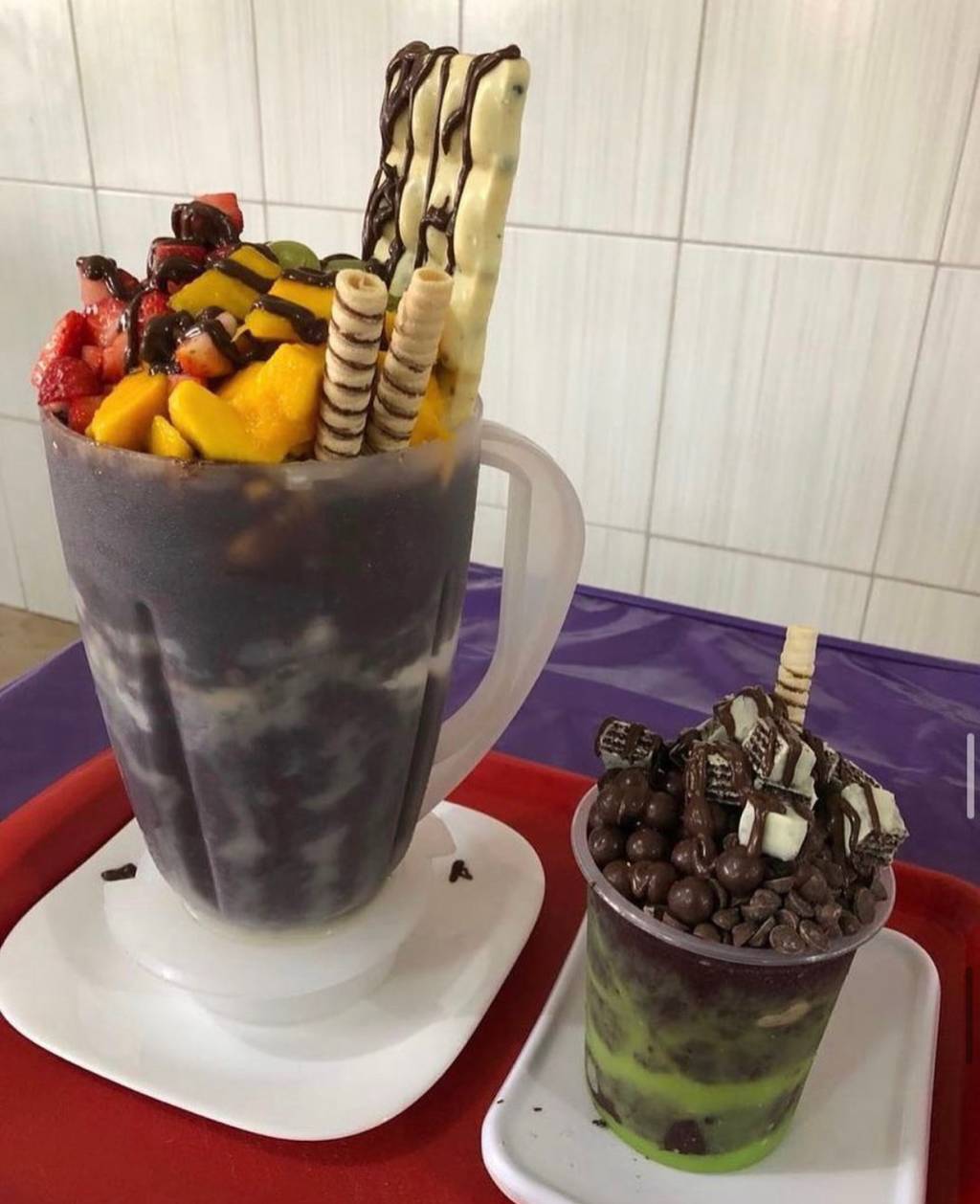 Festival: o açaí é batido e o liquidificador vem junto, com direito a muitas coberturas