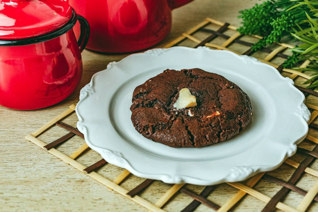 American Cookies: os biscoitos de 100 gramas levam recheios como o triplo chocolate