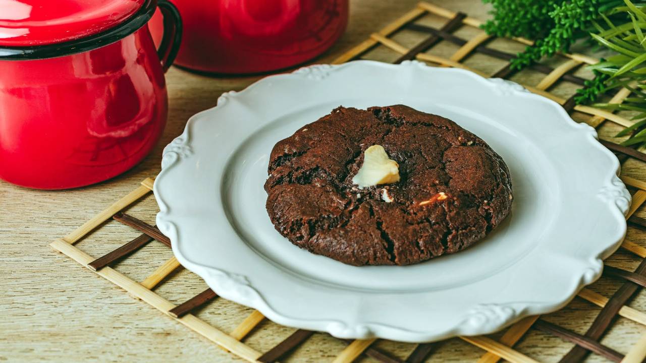 American Cookies: os biscoitos de 100 gramas levam recheios como o triplo chocolate