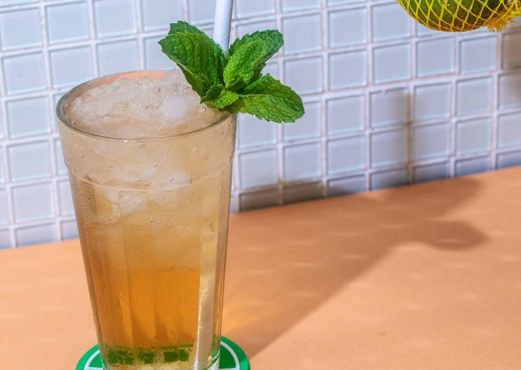 Mojito: o drinque traz toque de baunilha e xarope de flor de sabugueiro