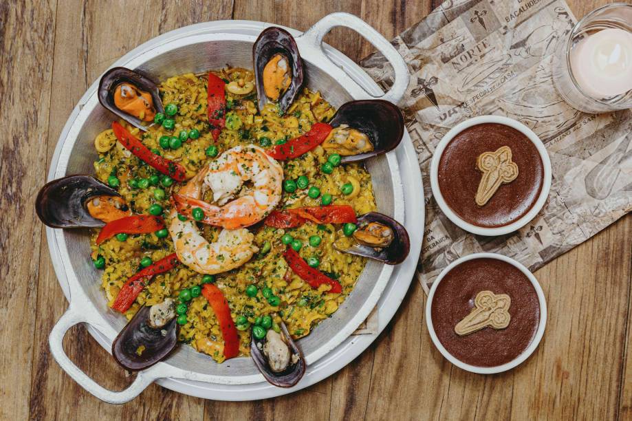 Adega Santiago: a paella da casa é a estrela, com mousse na sobremesa