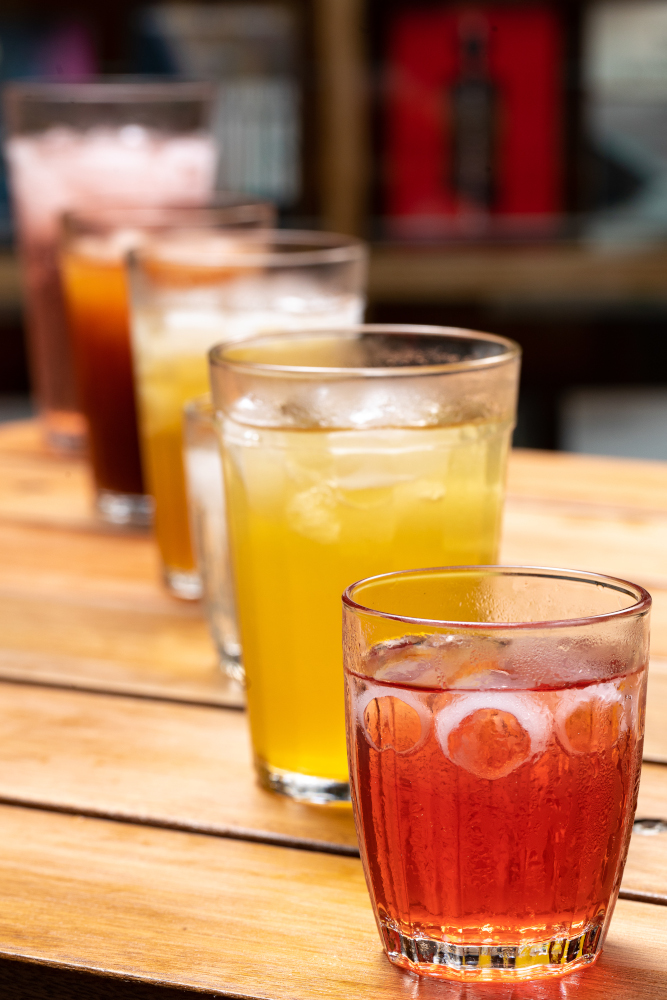 Janela Livraria foto de Dani Dacorso e Monica Ramalho 301 Drinques: seleção da Hausto traz coquetéis de personalidade e infusões aromáticas