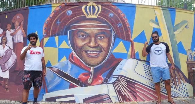Luiz Gonzaga Painel pintado pelos artistas do projeto Negro Muro, em homenagem a Luiz Gonzaga