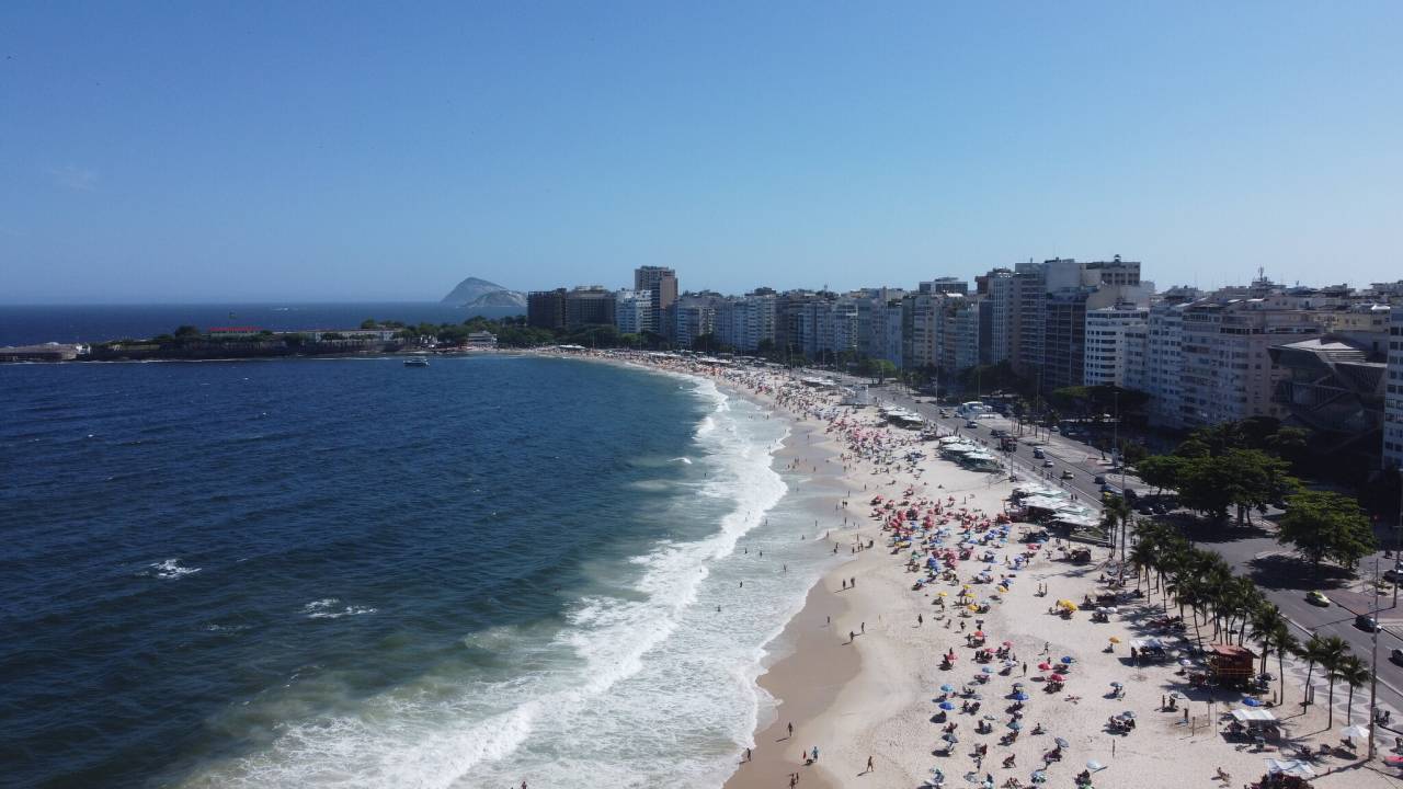 Foto mostra praia no Rio de Janeiro