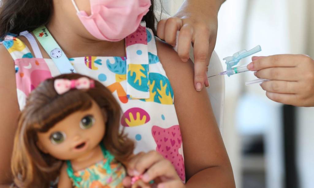 Vacinação de crianças contra a Covid-19: no Rio já começou