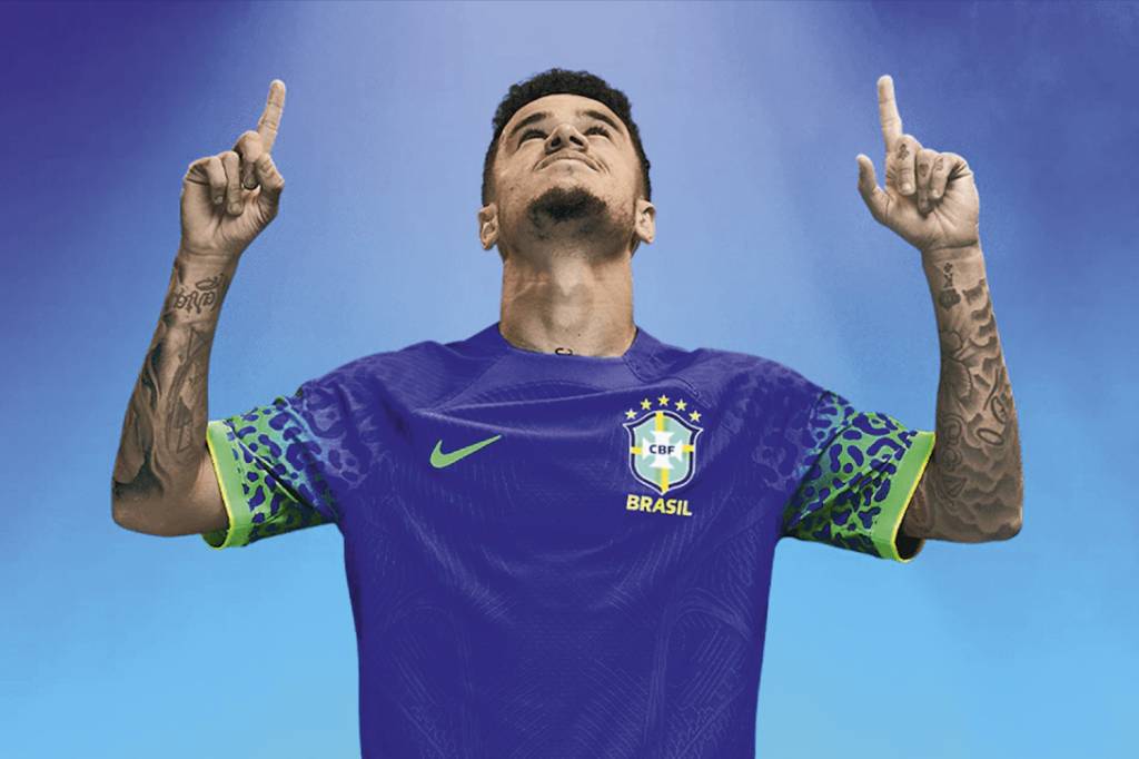A nova camisa da seleção brasileira para a Copa do Catar: esgotada uma hora após o lançamento -