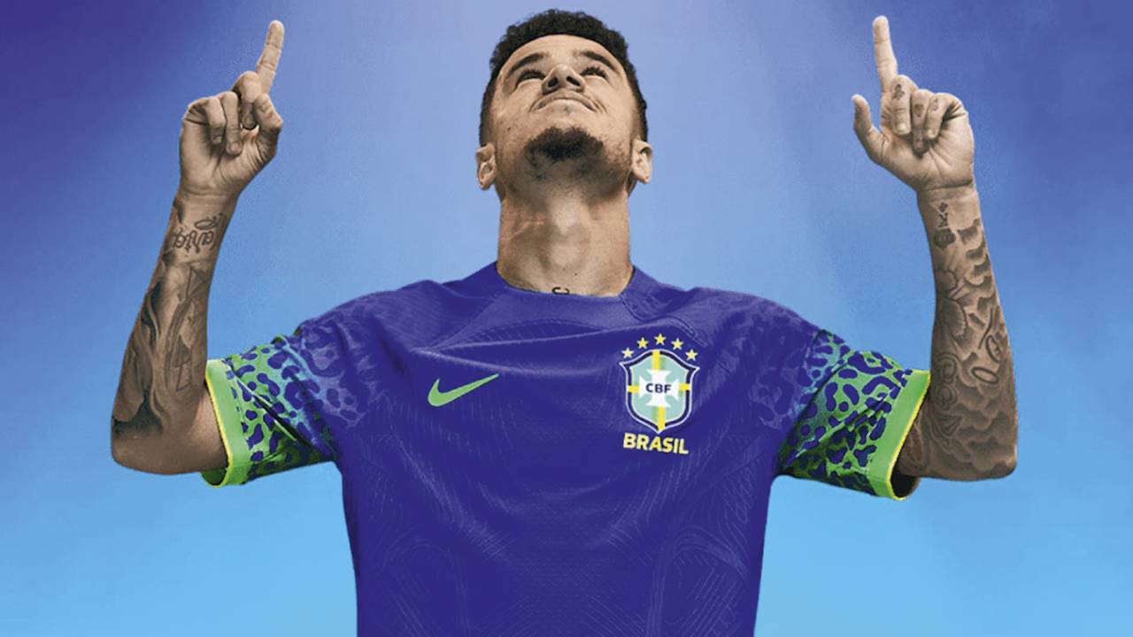A nova camisa da seleção brasileira para a Copa do Catar: esgotada uma hora após o lançamento -