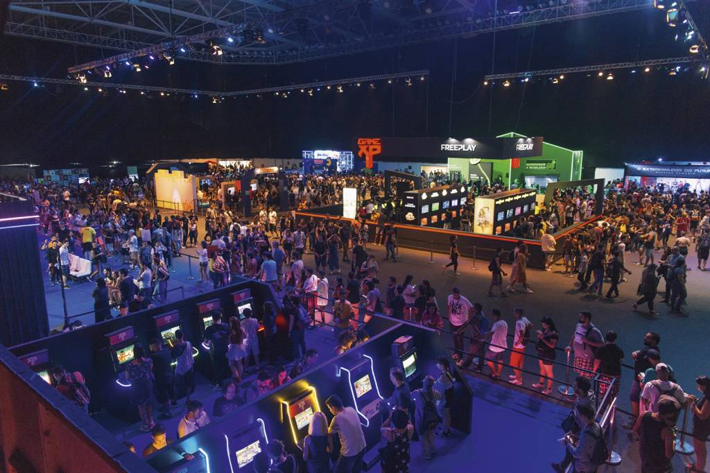 Área dos games: turbinada com palco para finais de campeonatos -