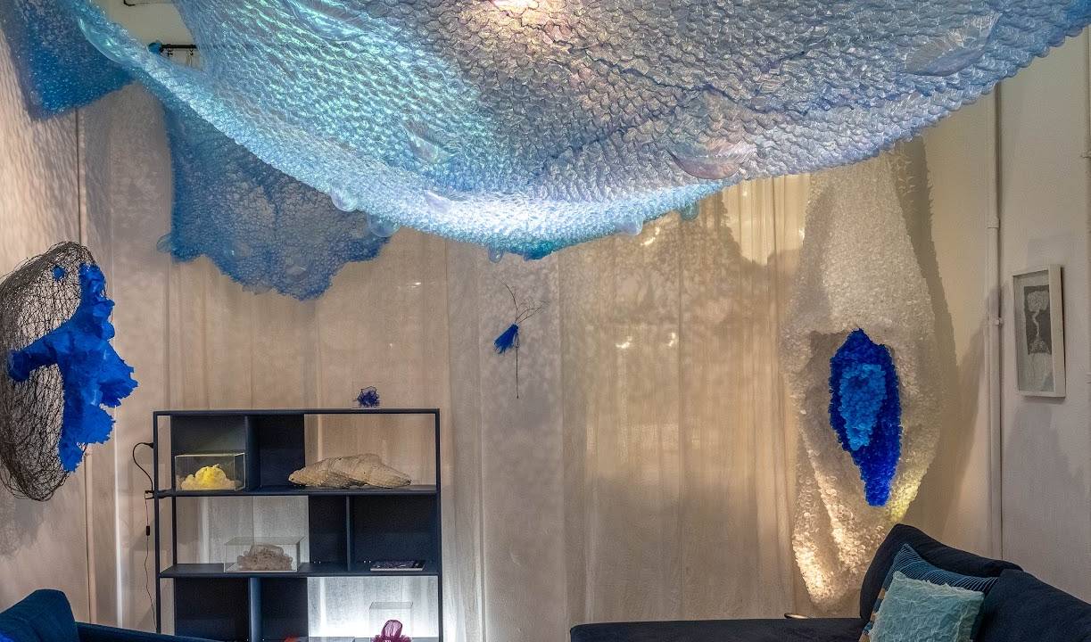 OLHE PARA CIMA – ESPAÇOS EM SUSPENSÃOMostra de decoração e arte reúne arquitetos e artistas plásticos no Atelier Fernando Jaeger no Rio