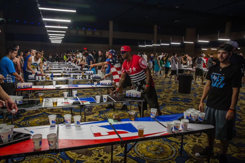Beer Pong: liga mundial reúne centenas de competidores em cada etapa