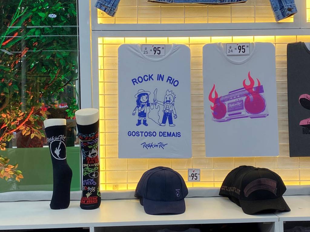 Foto mostra produtos oficiais do Rock in Rio
