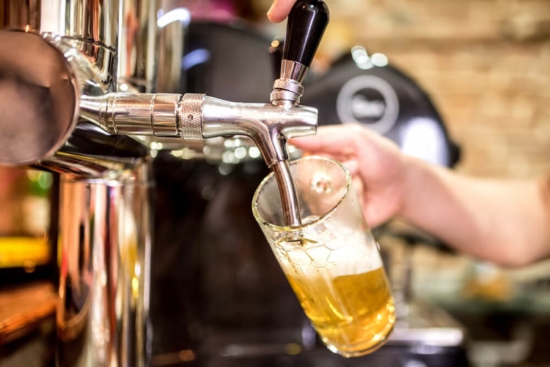 Rock & Beer: cervejarias artesanais enchem os copos ao som de bandas roqueiras