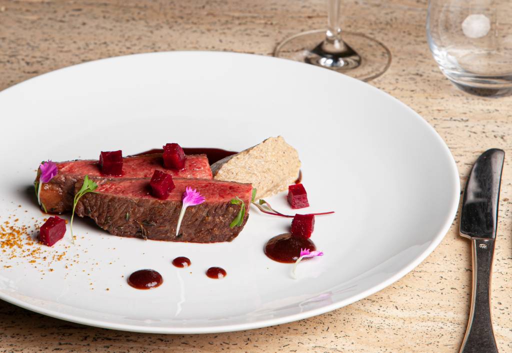 É festa: o menu comemorativo de 6 anos do Emile